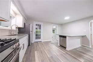 11690 Center St, Irwin, PA 15642 - Photo 6