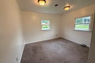 3702 49th St, Pulaski Township, PA 15066 - Photo 6