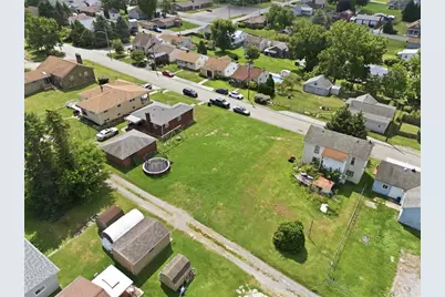 615 Kaye Ave, Monaca, PA 15061 - Photo 4