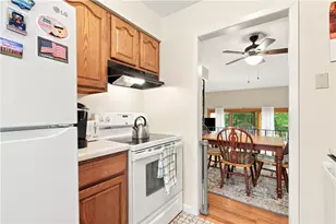 244 Colony Ct, Rosslyn Farms, PA 15205 - Photo 8