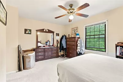 244 Colony Ct, Rosslyn Farms, PA 15205 - Photo 12