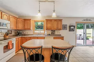 101 Davis Ln, Cecil, PA 15317 - Photo 8