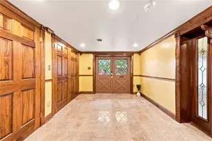 2488 Mt Royal Rd, Pittsburgh, PA 15217 - Photo 4