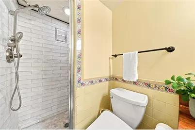 2488 Mount Royal Rd, Pittsburgh, PA 15217 - Photo 16