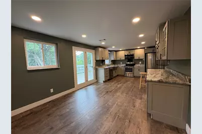 2288 Bernard St, Pittsburgh, PA 15234 - Photo 8