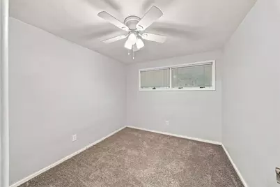 449 Arbor Ln, Pittsburgh, PA 15236 - Photo 16