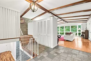 101 Tomahawk Dr, Pittsburgh, PA 15215 - Photo 2