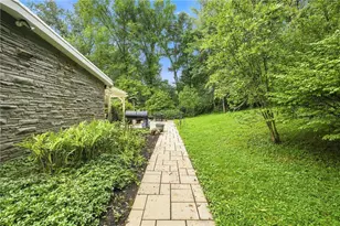 101 Tomahawk Dr, Pittsburgh, PA 15215 - Photo 40