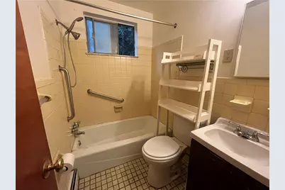 19 Erie Ave, Glassport, PA 15045 - Photo 8