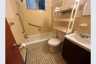 21 Erie Ave, Glassport, PA 15045 - Photo 10