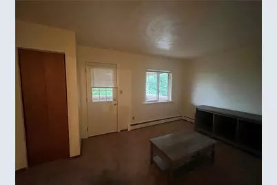 21 Erie Ave, Glassport, PA 15045 - Photo 16