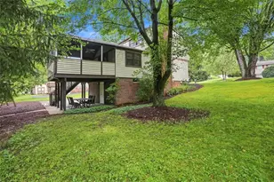 1852 Wallace, South Park, PA 15129 - Photo 40