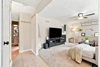 1852 Wallace, South Park, PA 15129 - Photo 4