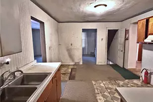 174 Douglas St, Green/Commdre/Prchse, PA 15729 - Photo 4
