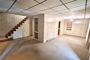 174 Douglas St, Green/Commdre/Prchse, PA 15729 - Photo 2