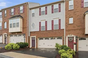 504 Aprilmae Way, Ross Twp, PA 15237 - Photo 2