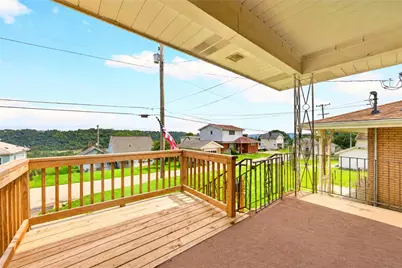 715 Locust Ln, Charleroi Boro, PA 15022 - Photo 12