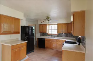 105 Sunset Rd, Lackawannock Township, PA 16148 - Photo 8