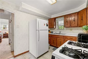 5035 Clelia Dr, Pittsburgh, PA 15236 - Photo 6