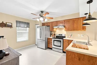 553 Ten Point Ln, Cranberry Township, PA 16066 - Photo 16