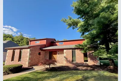 1147 Oakwood Dr, Jefferson Hills, PA 15025 - Photo 2