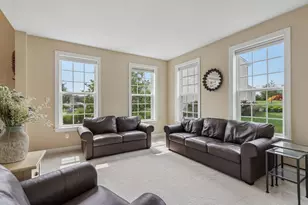 406 Magnolia Ct, Pine Township, PA 15090 - Photo 4