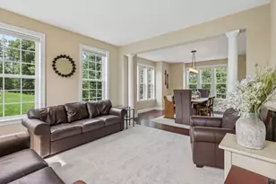 406 Magnolia Ct, Pine Township, PA 15090 - Photo 4