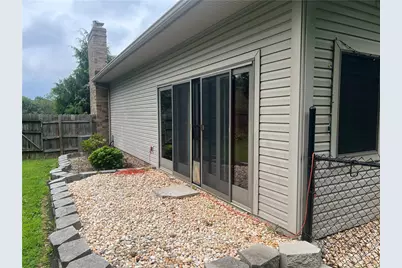 143 Edgewater Dr, Center Township, PA 15061 - Photo 28