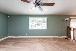 503 Vale Dr, Pittsburgh, PA 15239 - Photo 10