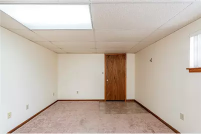 503 Vale Dr, Pittsburgh, PA 15239 - Photo 36