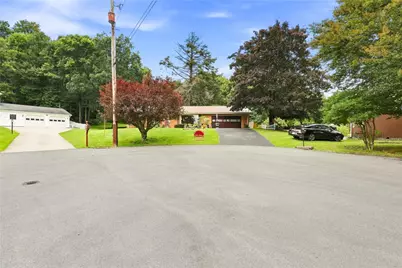 114 Cambridge Road, Westmont Hilltop School District, PA 15905 - Photo 2