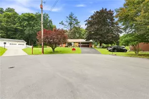 114 Cambridge Rd, Westmont Hilltop School District, PA 15905 - Photo 2