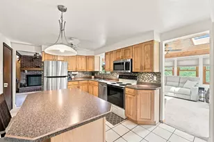 411 Laurel Dr, Peters Township, PA 15317 - Photo 4