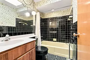 251 Alcott Dr, Ohio Township, PA 15143 - Photo 20