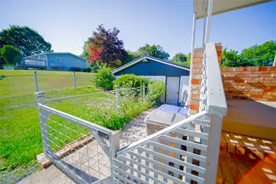 209 Henry St, Wampum, PA 16157 - Photo 4