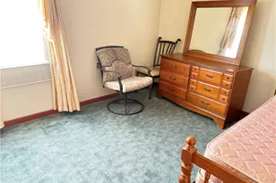 3215 Cypress St, West Mifflin, PA 15122 - Photo 12