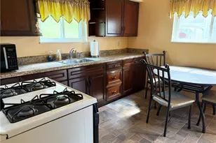 3215 Cypress St, West Mifflin, PA 15122 - Photo 10