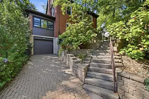 5266 Beelermont Pl, Pittsburgh, PA 15217 - Photo 2