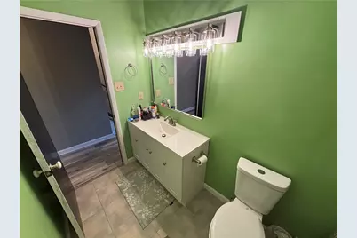 415 Agatha St, Pitcairn, PA 15140 - Photo 12