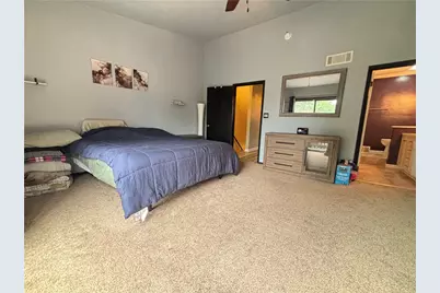 415 Agatha St, Pitcairn, PA 15140 - Photo 14
