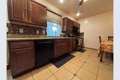 415 Agatha St, Pitcairn, PA 15140 - Photo 6