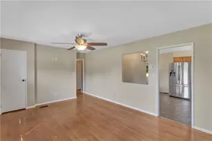 114 Winfield Dr, Grove City Boro, PA 16127 - Photo 6