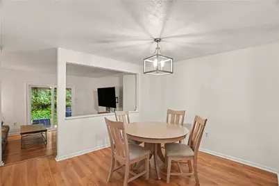 127 Spruce Ct, Ross Twp, PA 15229 - Photo 8