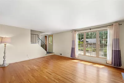 428 Brierly Ln, Pittsburgh, PA 15236 - Photo 4