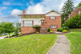 428 Brierly Ln, Pittsburgh, PA 15236 - Photo 1