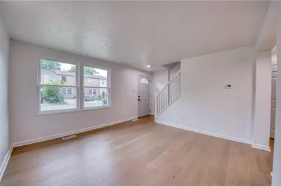 442 Enright Ct, Pittsburgh, PA 15206 - Photo 8