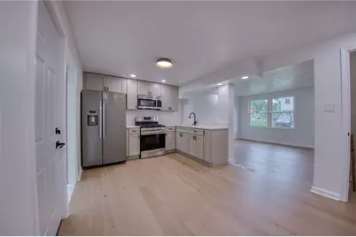 442 Enright Ct, Pittsburgh, PA 15206 - Photo 4