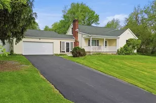 123 Wampum Rd, Big Beaver, PA 16157 - Photo 2