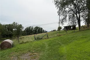 7 Wheatley, Charleroi Boro, PA 15022 - Photo 6