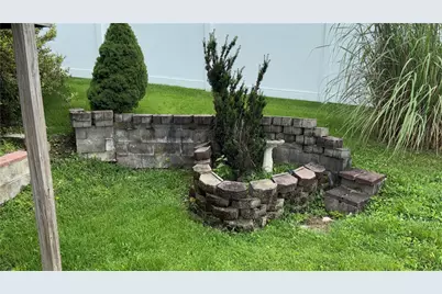 10410 Madison Ave, North Huntingdon, PA 15642 - Photo 6